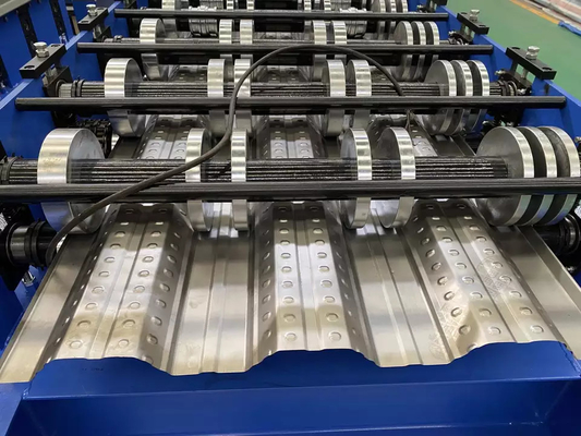 機械機械を形作る自動金属の鉄骨構造の橋床ロールを形作るJCXの橋床ロール