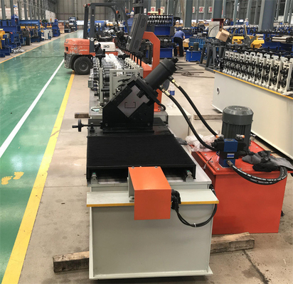 高速のフル オートのオメガc uのスタッドおよびトラック機械ライン